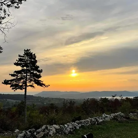 Apartman Panorama Vendeghaz Pécsely